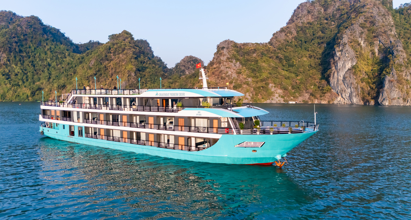 Dragon Bay Premium Cruise